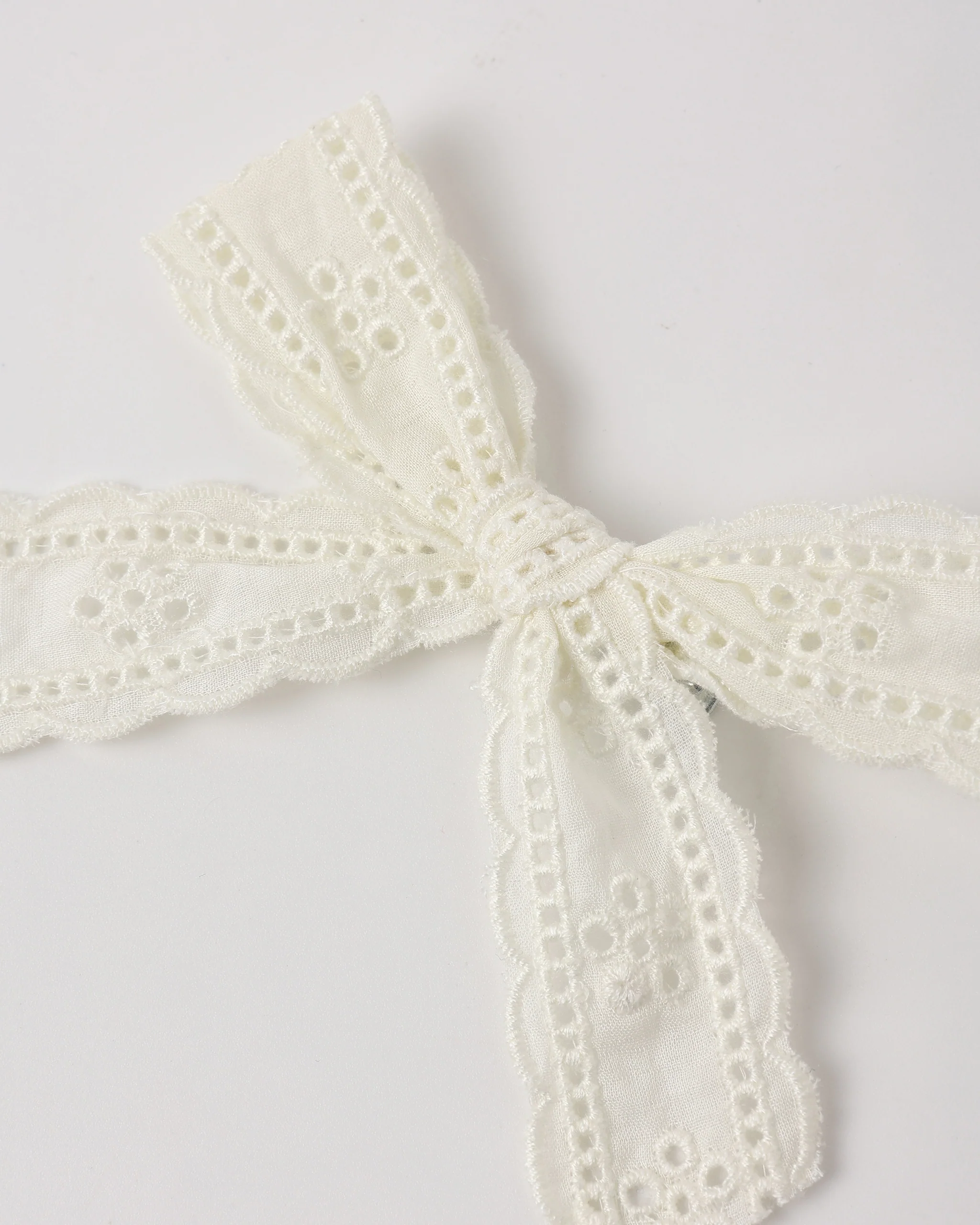 Bow Ivory - Image 6