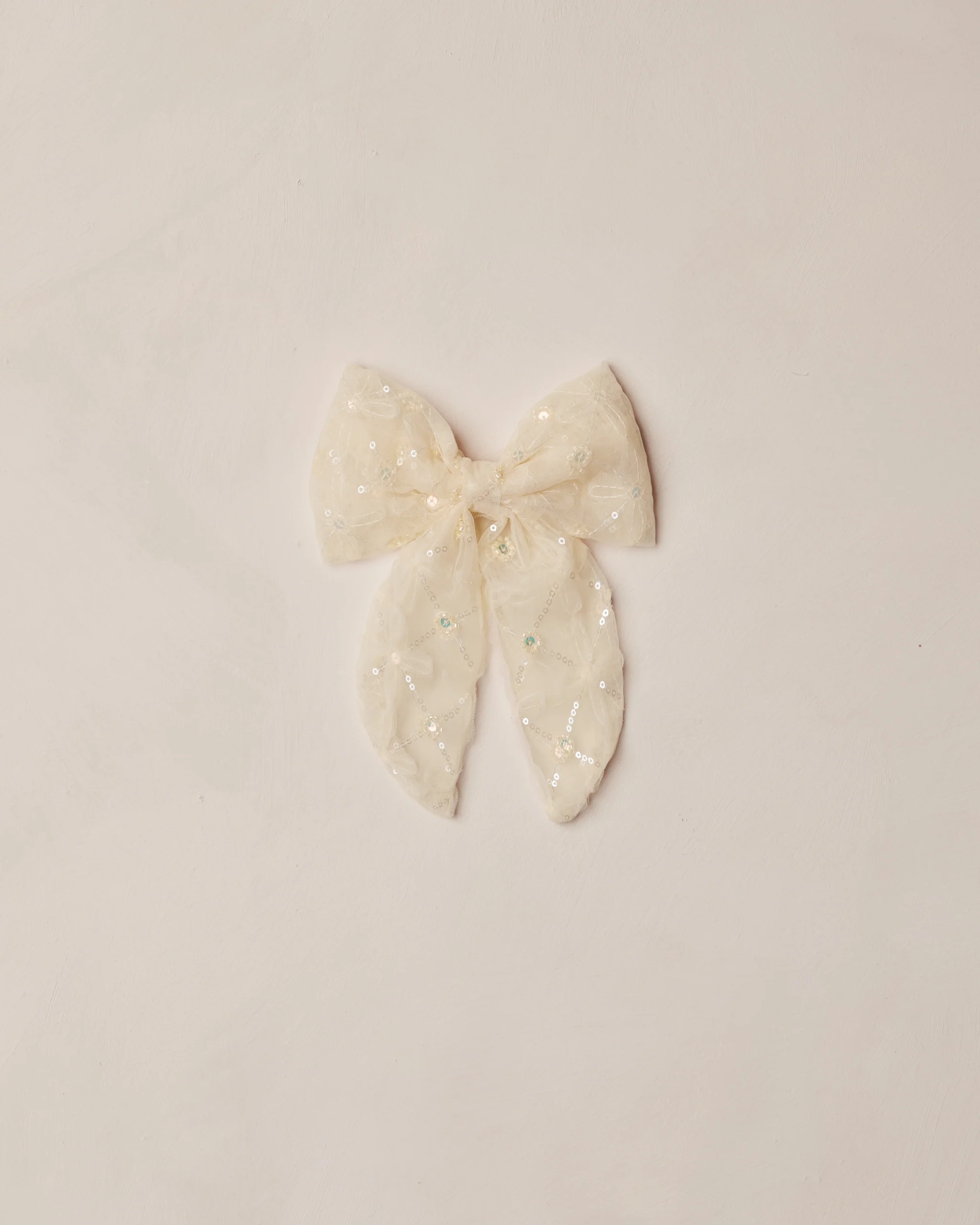 Everly Bow Antique