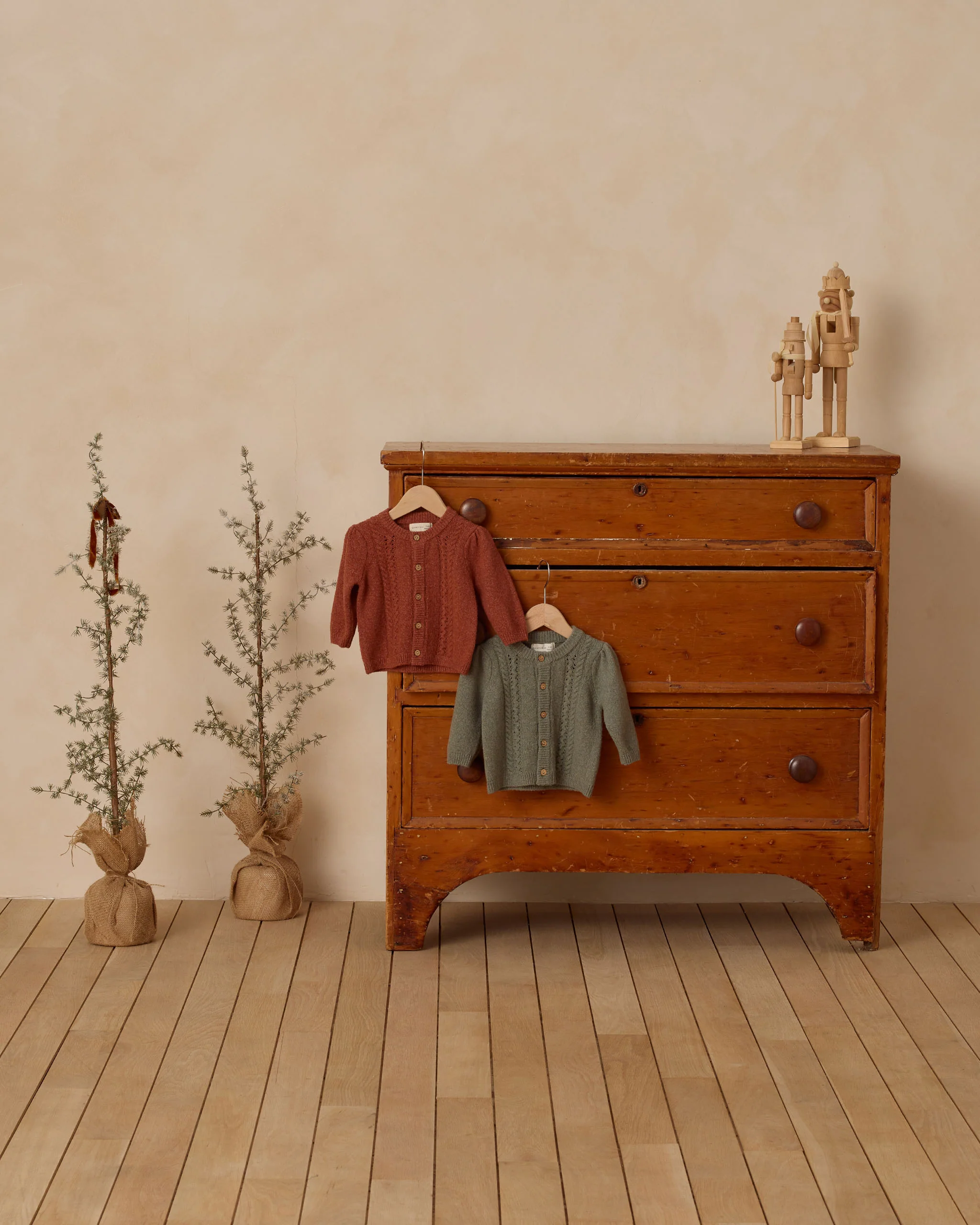 Holly Cardigan Forest - Image 6