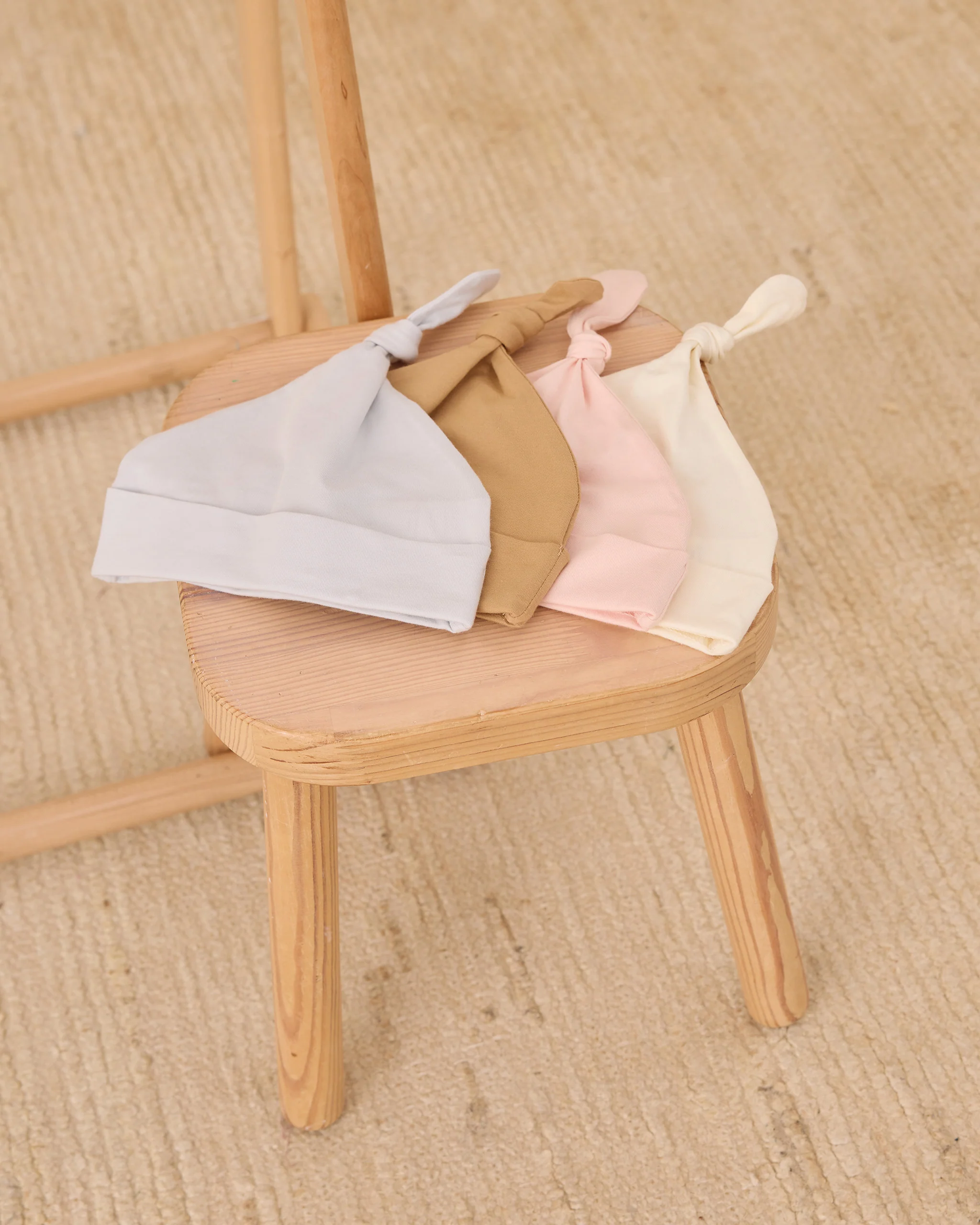 Knotted Baby Hat Ivory - Image 4