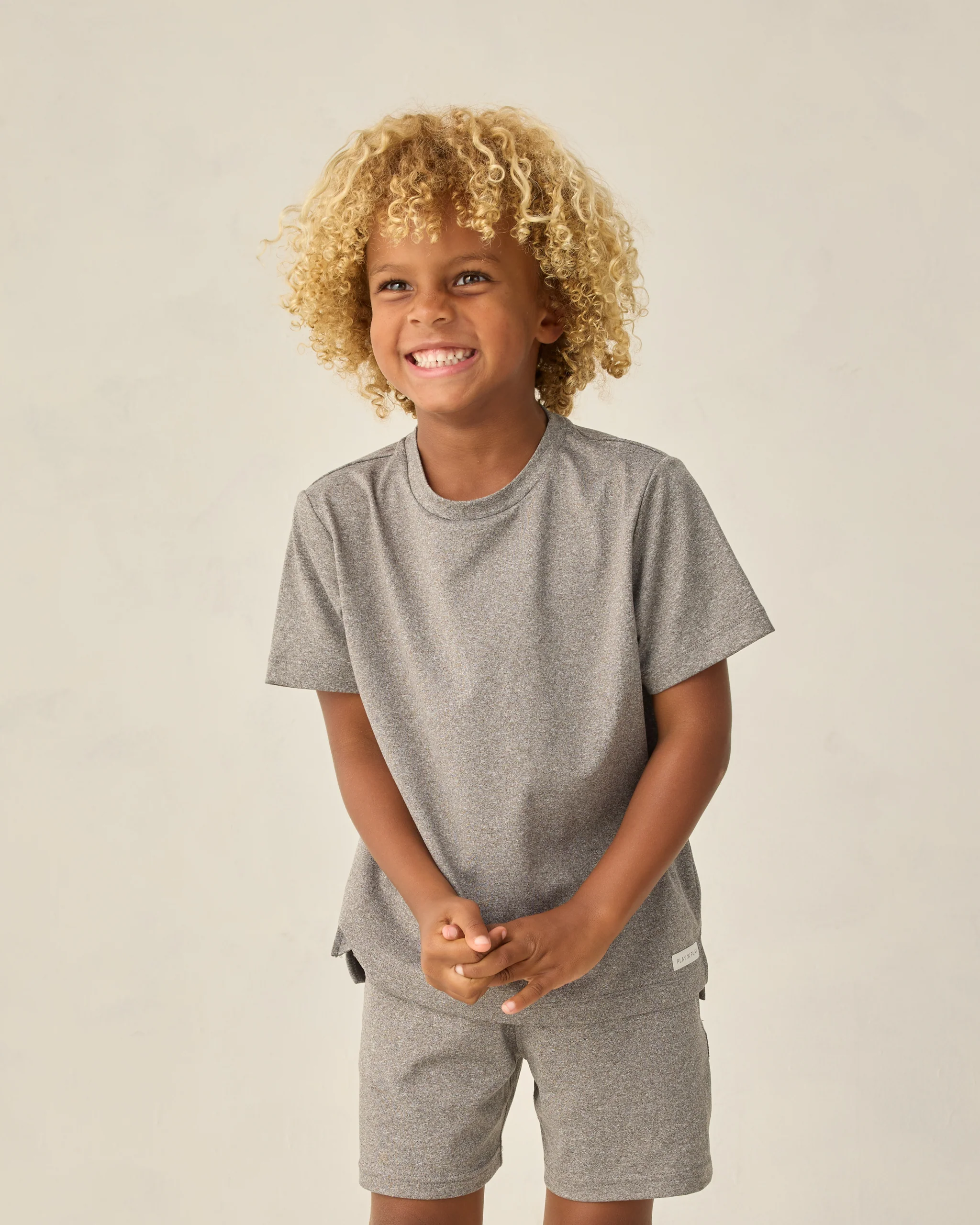 Oceanside Tech Short Heathered Grey - Image 5