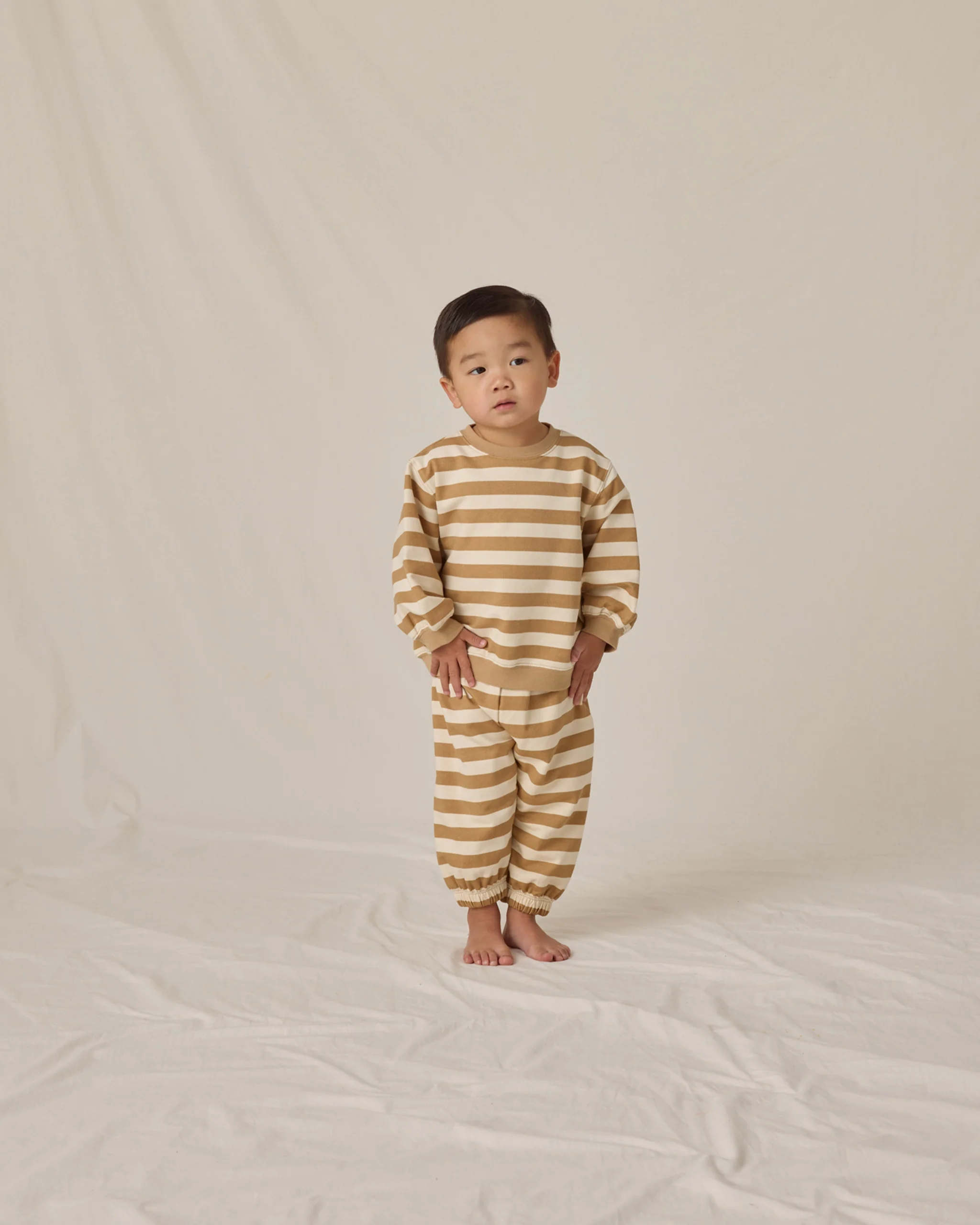 Oversized Sweatpants Gold Stripe - Image 2
