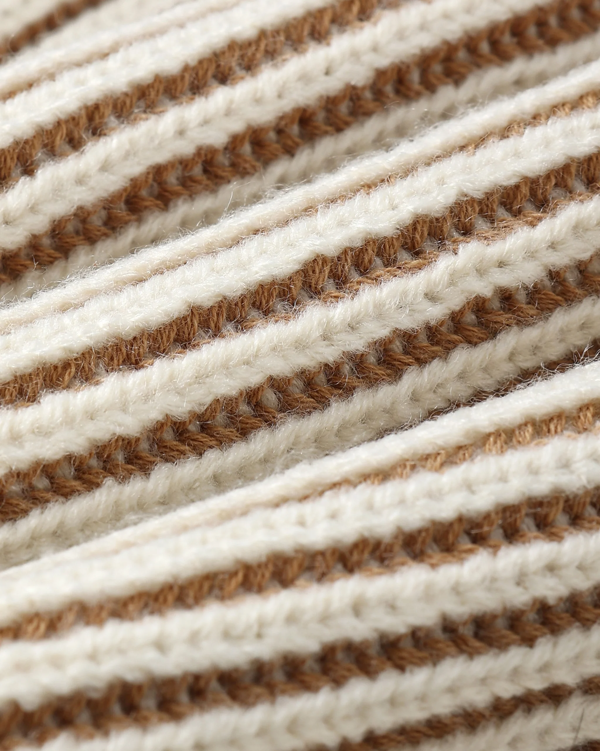 Relaxed Knit Sweater Gold - Image 7
