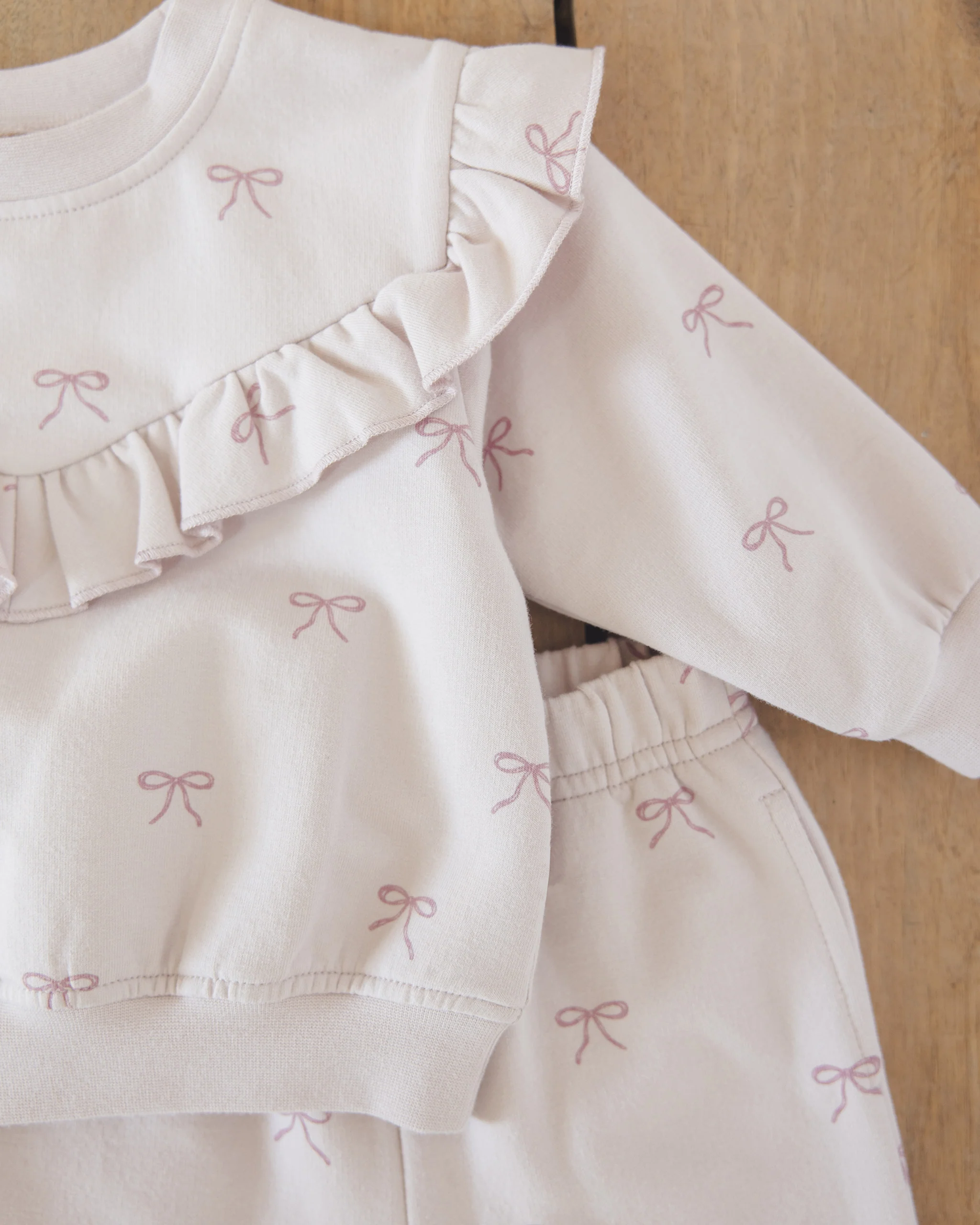 Relaxed Fleece Sweatpant Bows - Image 2