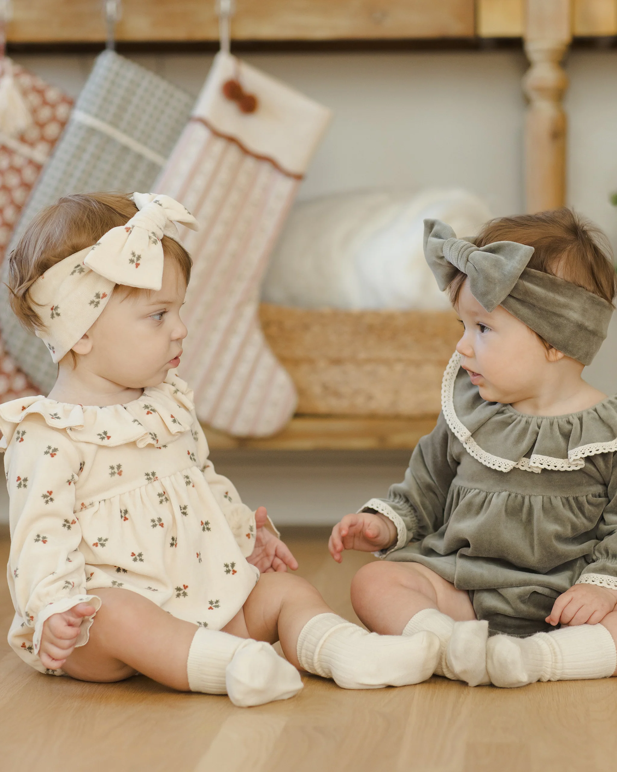 Velour Bow Headband Holly Berry - Image 5