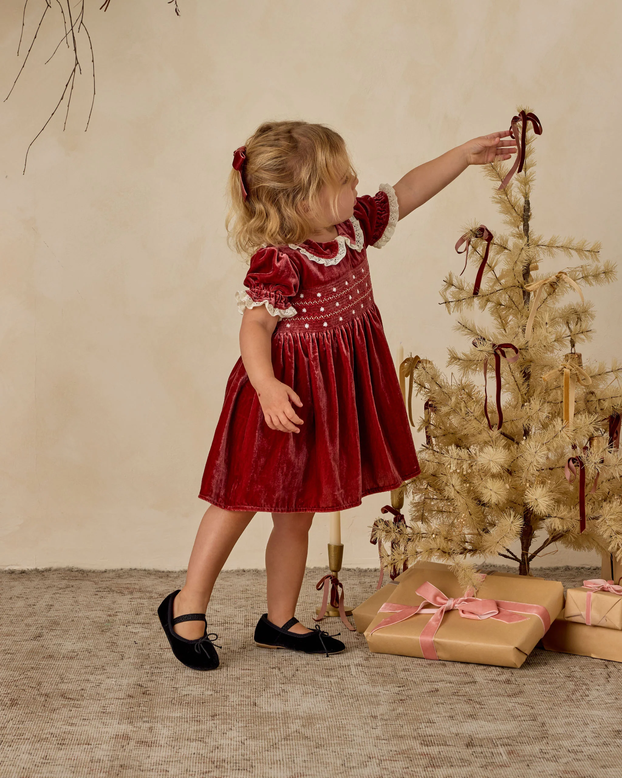 Velvet Bow Ruby - Image 3