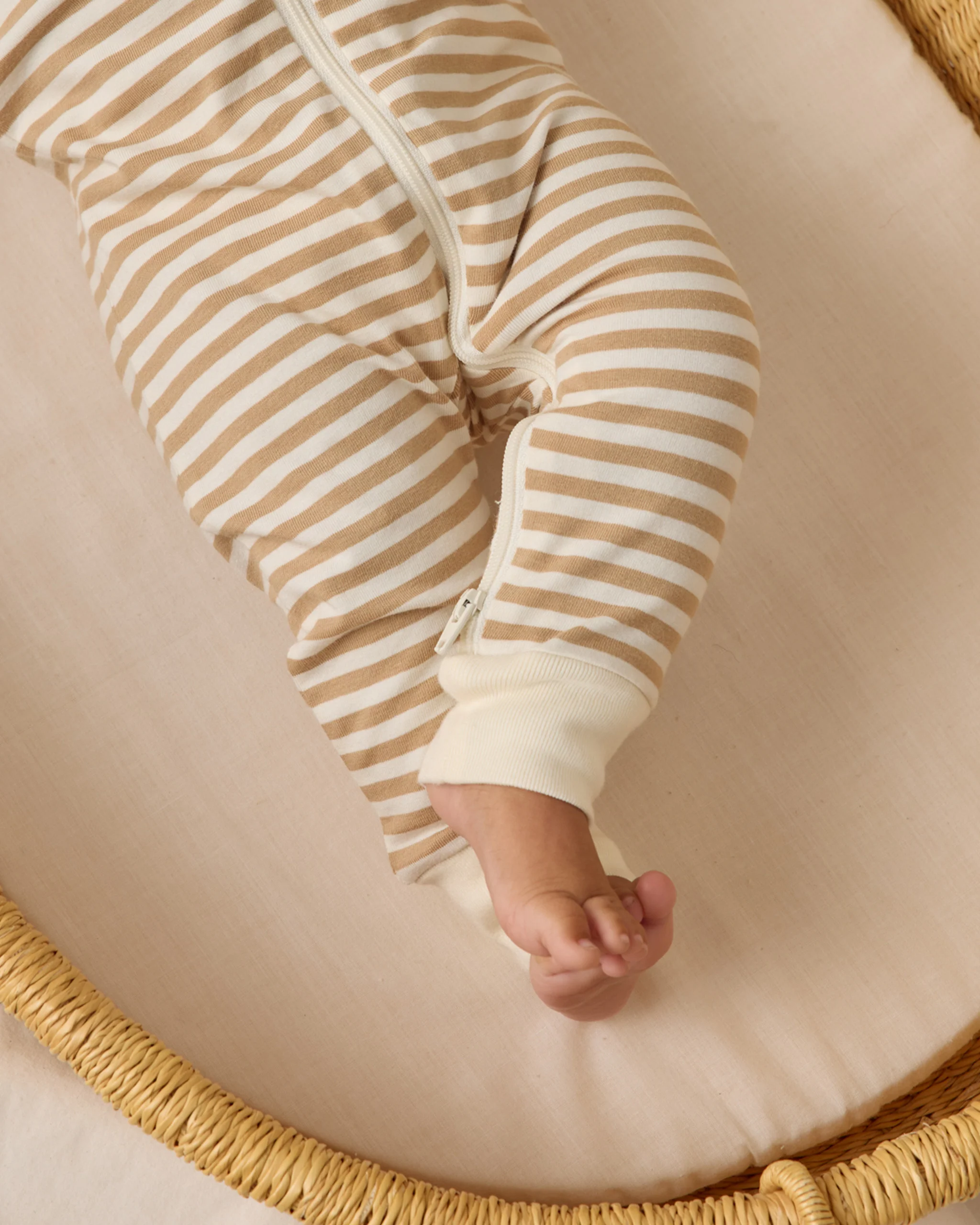 Zip Long Sleeve Sleeper Gold Stripe - Image 4